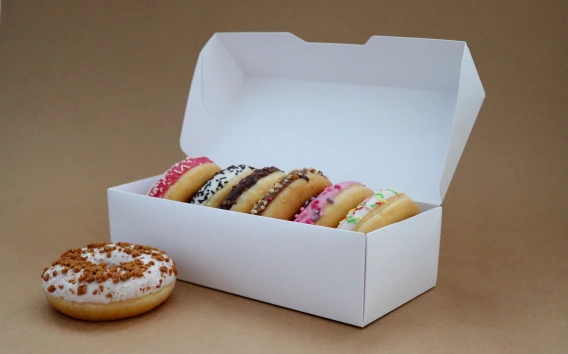 A box of doughnuts by dohnalovajane on Pixabay